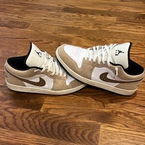 Air Jordan 1 SE brown elephant sneakers. Excellent condition